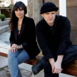 Amaral : 'La piratería acabará con la soberbia y arrogancia de las discográficas'