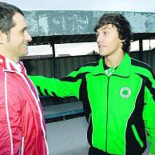 Entrenador de futbol salva la vida a un jugador del equipo rival