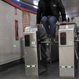 El 'tarifazo' en el Metrobús de Madrid dispara el número de viajeros que se cuelan