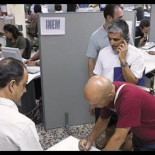 La Junta de Andalucía dice que el desempleo aumenta por "solidaridad"