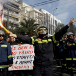"La UE ha salvado de la quiebra a Grecia, ahora el riesgo es que nos lo pida España o Portugal también"