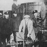 El gobierno de EEUU mató a 10.000 ciudadanos con alcohol envenenado durante la Prohibición [ENG]