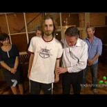 Periodista demuestra la falsedad de las pulseras Power Balance