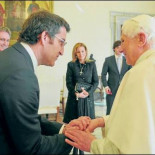 La novia de Feijóo viajó a Roma como su "colaboradora"