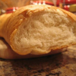 Descubren que la CIA envenenó con enormes cantidades de LSD el pan de todo un pueblo francés. (eng.)