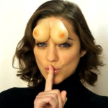 No me mires las tetas, ¡mírame a los ojos! [humor]