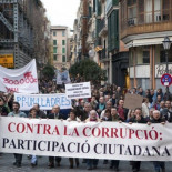 Miles de personas se manifiestan en Mallorca contra la corrupción