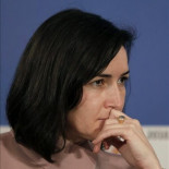 González-Sinde, preocupada por que se dejen de vender DVD en España