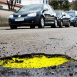 Si no tapan los baches, al menos que los hagan visibles