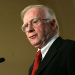 Bautista: "Me hace gracia que el copyleft haga cultura gratis y no viviendas gratis"