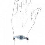 Sanidad advierte contra las pulseras holográficas