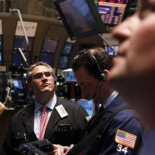 Batacazo en Wall Street por un error ortográfico: escribir billones en vez de millones