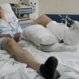 Una bengala en el Camp Nou le puede costar el pie izquierdo a una vigilante de seguridad