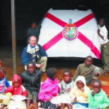 Guipuzcoano emplea sus vacaciones para ayudar en la construcción de un ambulatorio en un poblado de Kenia