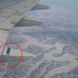 ¿Se ha roto el ala del avión? No hay problema, la encintamos [Eng]