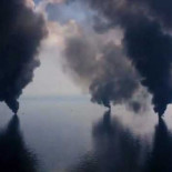 Un cámara sortea en un vuelo todas las medidas de seguridad de BP y captura en vídeo lo que muchos temíamos