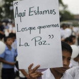 La derecha salvadoreña aprueba una ley que obliga a leer la Biblia en las escuelas