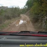 El Seat 1400 abandonado por el contrabando