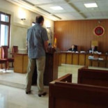 Condenan a dos años a un policía local por coaccionar a sus vecinos con multas falsas