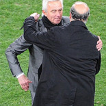 El entrenador de Holanda justifica su juego duro en la final