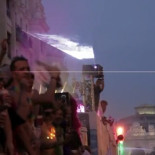 El sensor de una Canon 5D fulminado por un láser de discoteca