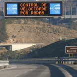 Si las carreteras están mejor... ¿por qué los límites de velocidad no suben desde 1981?