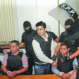 Seguidores de Videla insultan a Baltasar Garzón