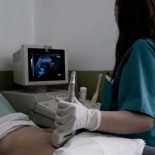 Las menores siguen abortando con sus padres