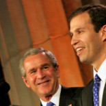 Ex colaborador de Bush, y uno de los diseñadores de la doctrina anti-gay del Partido Republicano, admite ser homosexual