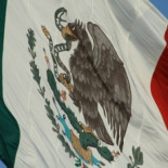 Mueren ocho personas en un ataque contra el bar de un turístico balneario de Cancún