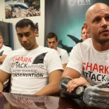 Supervivientes de ataque de tiburones defienden en la ONU a los predadores que los mutilaron [ENG]