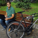 "Me planteo quitar de mi currículo las dos carreras"