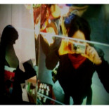 352 fotografías  “anónimas” y “encontradas en Internet”