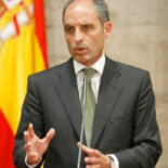 Camps crea un 'Día del Toro' en la Comunidad Valenciana para defender la 'fiesta'