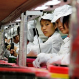 “Aquí no sois conscientes de las condiciones en que se fabrica ese iPhone”