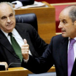 Camps, al portavoz socialista: 'Usted es hijo de la oscuridad y el PP es la luz'