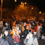 Doctorandos reparten naranjas para sensibilizar por su situación de "exprimidos"