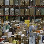 La crisis llena de libros los almacenes