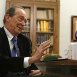 El director de la Real Academia Española defiende la inmersión lingüística en Cataluña