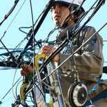 Instalando fibra óptica en Tokio, 100Mbps por 9,2€