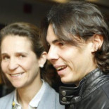 La infanta Elena felicita a su padre por las doce nominaciones de “El discurso del Rey” [ HUM ]