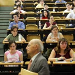 Súbditos universitarios