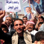Cientos de manifestantes marchan hacia el palacio presidencial de Yemen