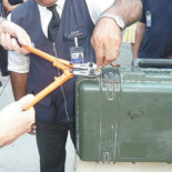 Un avión militar de EEUU intentó ingresar en Argentina un cargamento no declarado de armas y drogas