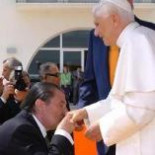 Campaña para impedir que Francisco Vázquez, contrario al matrimonio igualitario, sea nombrado Defensor del Pueblo