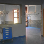 Salud montó un quirófano para el acto de inauguración y después lo retiró