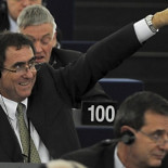 El vuelo de un eurodiputado español: 1.514 euros en business, 561 en turista