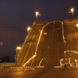 Un grafiti de un pene de 65 metros en un puente levadizo de San Petersburgo gana un premio ruso