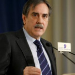 Trabajo no descarta que se llegue a los cinco millones de parados