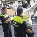 La Audiencia no ve delito en que dos policías identifiquen a seis personas por un reproche